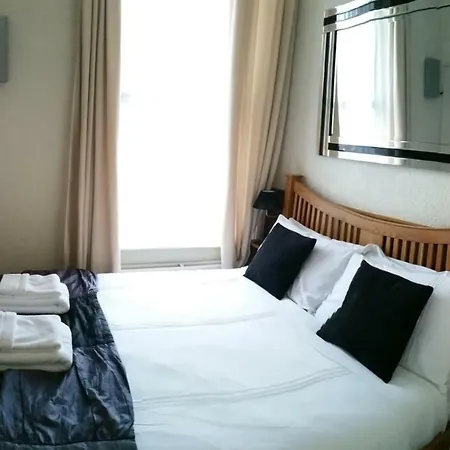 Argyle House 게스트하우스 4*