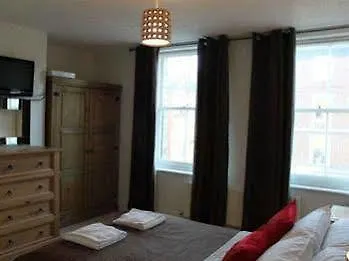 Argyle House Γουίτμπι