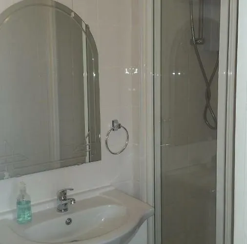 Argyle House 4* Γουίτμπι